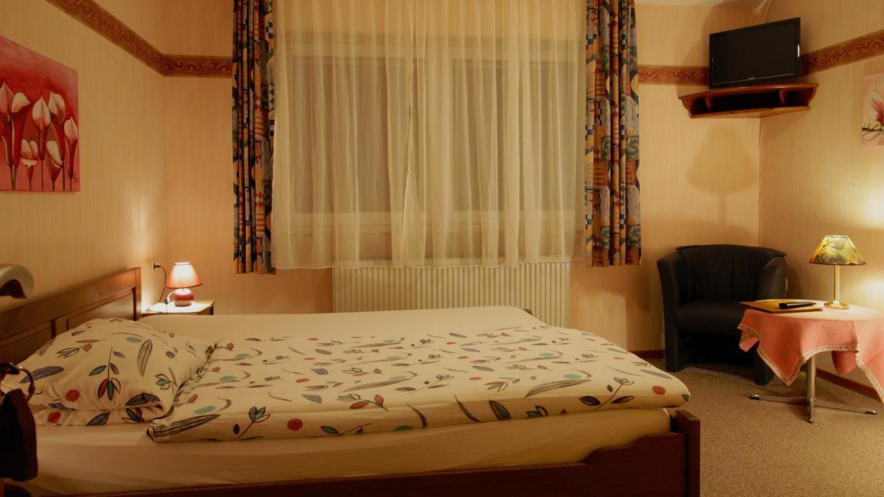 Landhaus Zum Sorpetal Hotel Шмаленберг Екстериор снимка